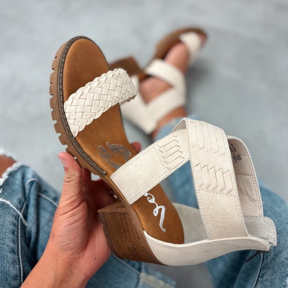 NIB Brand New Very G Vana Cream Tooled Woven Strappy Chunky Heels Heeled Shoe - Picture 2 of 6